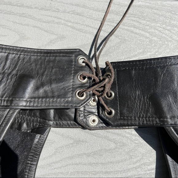 MALE HIDE LEATHERS CHICAGO Motorcycle Riding Chap Leather Snap Front Women’s EUC - Picture 4 of 14